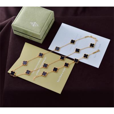 Van Cleef & Arpels Necklace&Bracelet 003